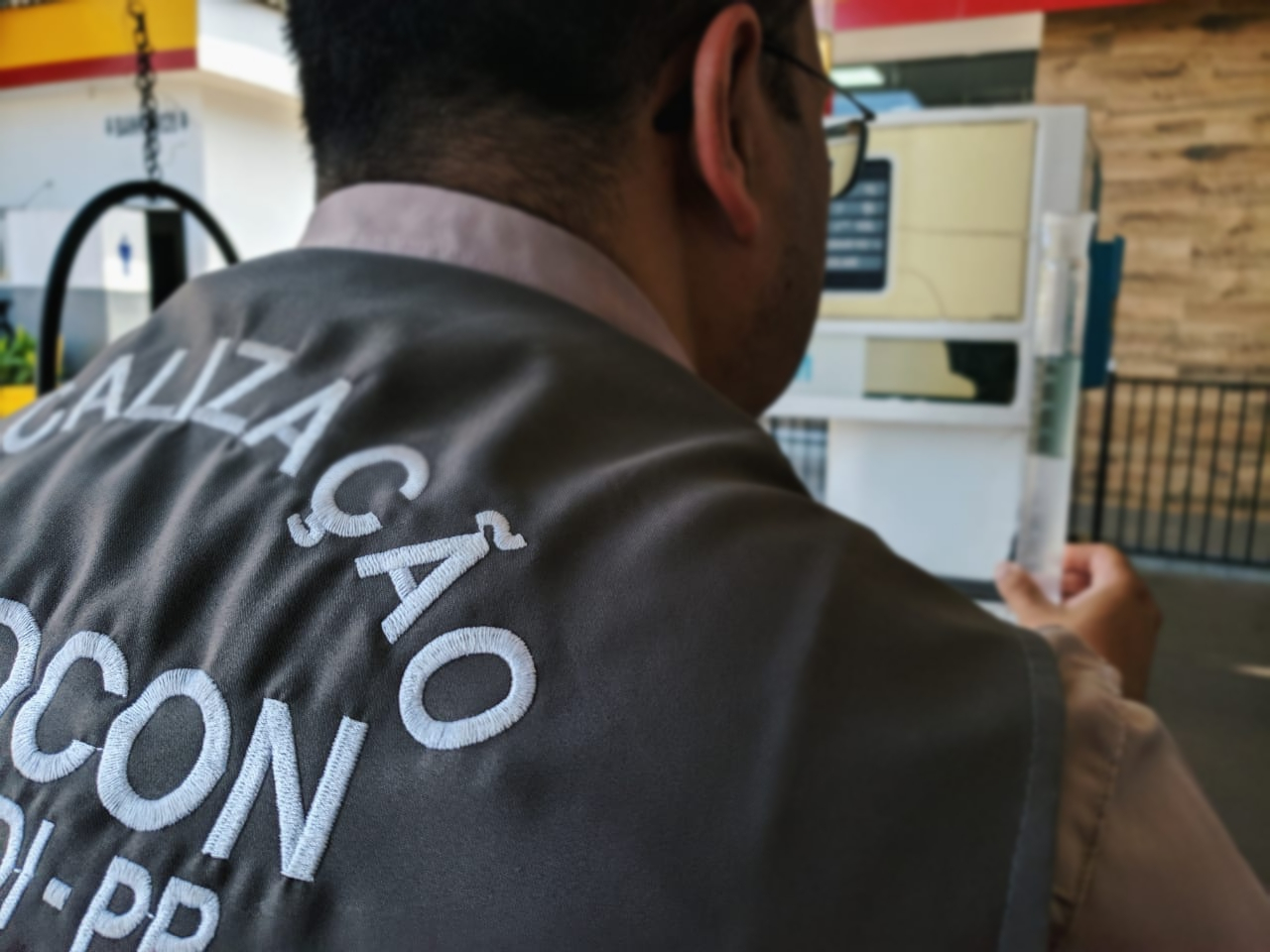 Procon conclui fiscalização conjunta com IPEM nos postos de combustível da cidade